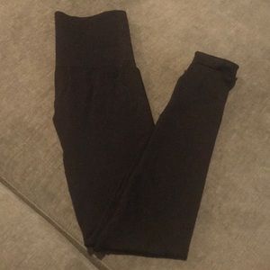 Black Spanx leggings: size medium